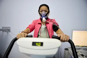 Lớp học phục hồi chức năng cho bệnh nhân tổn thương do COVID-19