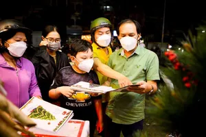 Chợ giáng sinh độc đáo lớn nhất TP.HCM