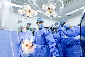 TP.HCM: Ca ghép gan đặc biệt, người cháu tặng cậu cuộc đời mới