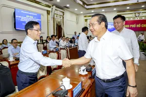 Chùm ảnh: Chuyên gia góp ý định hướng phát triển TP.HCM trong nhiệm kỳ tới 