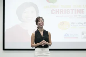 Christine Hà: ‘Cuộc sống không vì nỗi đau của vài người mà dừng lại’.