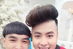 Hài hước chuyện chàng Củ tỏi 'cute' Tiến Dũng