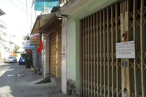 Đỏ mắt đi tìm quán cơm ngày Tết