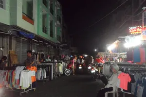 Chợ Hạnh Thông Tây đìu hiu vắng khách ngày đầu năm