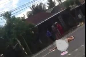 Người đàn bà khỏa thân nằm giữa quốc lộ 1A nghi ngáo đá