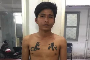 Nam thanh niên xăm hình cha mẹ trên ngực đi cướp giật 