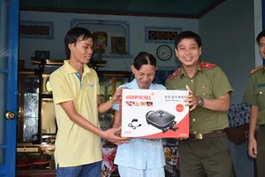 Trước ngày thi đại học, anh hai còn làm mướn kiếm tiền!