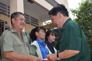 'Nghèo là định mệnh rồi, buồn có thoát nghèo hông?'