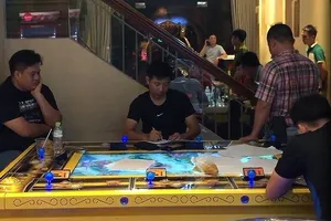Đặc nhiệm đột kích game bắn cá, phát hiện game thủ chơi 'đá' 