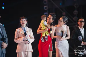 H'Hen Niê và đẳng cấp hoa hậu trong đêm WeChoice Awards