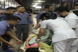 Nữ hành khách sinh con trên toa tàu Thống Nhất