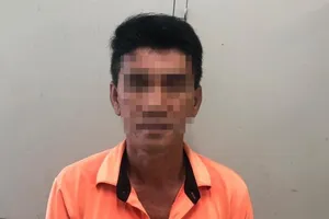 Người chạy xích lô 'chặt chém' du khách Nhật ra trình diện