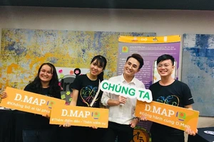 Huỳnh Lập 'đốn tim' fan khi dự cuộc thi về người khuyết tật