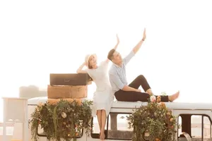 Sinh xong, hết dịch bệnh rồi lại cưới, vội gì đâu! 