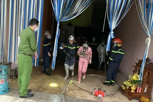 Cháy nhà nghỉ ở Hà Nội