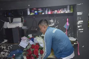  Ngày lễ tình nhân: Hiếm cửa hàng hoa mở cửa, thưa người mua 