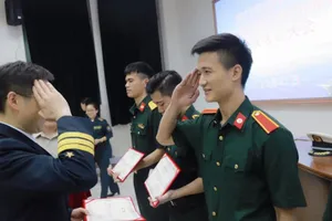 Thủ khoa xứ Nghệ ‘đùm’ cơm đến trường: 7 năm sau tiếp tục là thủ khoa