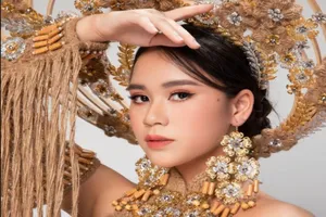 Váy sợi đay khổng lồ nặng hơn 20kg giúp Vũ Huyền Diệu thắng giải quốc tế