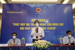 ‘Sở nào làm sai, anh chị mang cam kết ra’