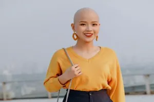 Nữ sinh Ngoại thương chiến thắng ung thư thi Miss World Vietnam