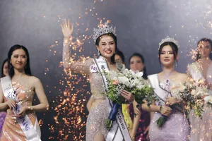 Lý Kim Thảo đăng quang Hoa hậu Du lịch Việt Nam Toàn cầu 2021