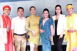 Đông đảo nghệ sĩ chúc mừng Hòa Hiệp, Bá Thắng ra mắt MV ‘Kiếp nhân sinh’