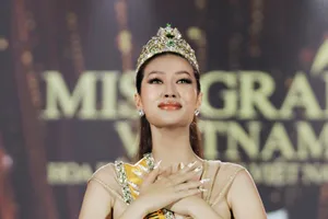 Đoàn Thiên Ân đăng quang Hoa hậu Hòa bình - Miss Grand Vietnam 2022