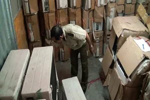 Hàng ngàn thiết bị điện lạnh lậu trong kho hàng 200 m2