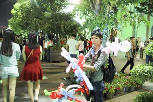 Mưu sinh đêm giao thừa