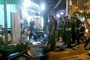 Hỗn chiến giữa hai nhóm, một người bị đâm chết