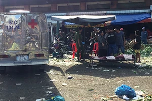 Người đàn ông nhặt rau gục xuống tử vong ở chợ đầu mối