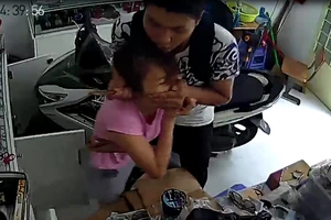 Tên cuối cùng trong băng cướp gí dao vào cổ sa lưới