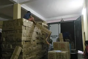 Phát hiện kho đèn LED tiền tỉ lậu xuất xứ Trung Quốc