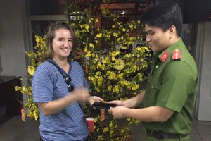 Tên cướp giật iPhone của du khách bị đặc nhiệm truy bắt