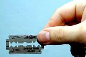 Rạch tay, cắn CSGT khi bị dừng xe