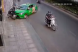 Tài xế taxi bắt cướp ở cửa ngõ Tân Sơn Nhất