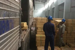 Tiêu hủy lô quần Jean nhái Levi’s giá triệu đô