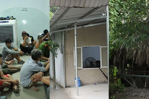 Cảnh sát giả trang trên 2 ô tô bắt ổ bạc khủng quận 12