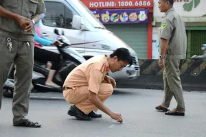 Cụ ông đi xe đạp bị tông trọng thương ở Thủ Đức