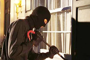 Trộm lấy đi gần 70 điện thoại ở siêu thị điện máy