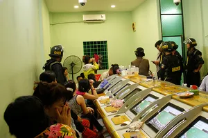 Bộ công an vây sòng bạc như casino ở trung tâm TP.HCM