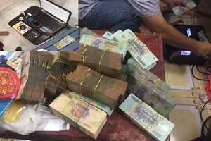 C45 phá đường dây bạc bịp can thiệp được kết quả xổ số