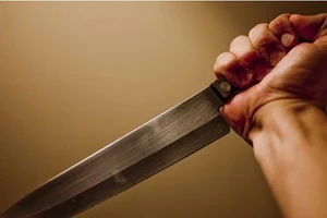 Cô gái bị cướp xông vào nhà đâm nhiều nhát