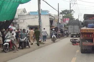 Nữ sinh bị xe đầu kéo cán tử vong trên đường đi học