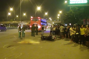 Xe khách cán chết người đàn ông đi xe máy trong đêm