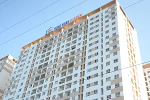 Cháy tủ lạnh, cư dân chung cư quận 12 náo loạn