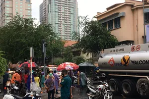 Xe bồn cán tử vong nữ sinh viên năm nhất ở quận 1