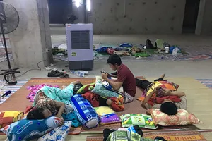 Đêm trắng của những cư dân trong vụ cháy Carina Plaza