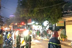 Cháy nhà ở Gò Vấp, 2 bà cháu thoát chết