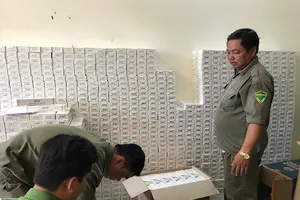 Phát hiện hàng ngàn gói thuốc lậu ở phòng trọ